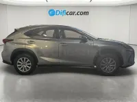 Usado Lexus NX300h 197 CV (144 kW) 2019 Gris / plata SUV