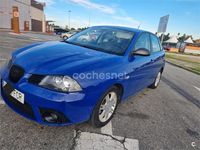 Usado Seat Ibiza 100 CV (73 kW) 2006 Azul Berlina