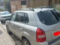 Usado Hyundai Tucson Comfort 140 CV (102 kW) 2006 Gris / plata SUV