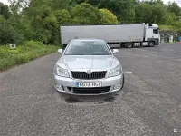 Usado Skoda Octavia Ambition 105 CV (77 kW) 2011 Gris / plata Berlina