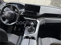 Usado Peugeot 5008 Allure 130 CV (95 kW) 2023 Blanco SUV