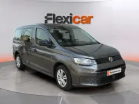 Usado VW Caddy Maxi 122 CV (89 kW) 2024 Azul Monovolumen