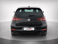 Usado VW Golf VII GTI 245 CV (180 kW) 2019 Negro Berlina