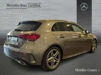 Usado Mercedes A180 109 CV (80 kW) 2024 Gris Utilitario