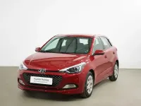 Usado Hyundai i20 85 CV (62 kW) 2017 Rojo Berlina