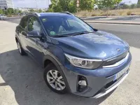 Usado Kia Stonic 84 CV (61 kW) 2018 Azul SUV