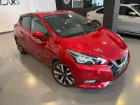 Usado Nissan Micra Tekna 117 CV (86 kW) 2019 Granate Utilitario