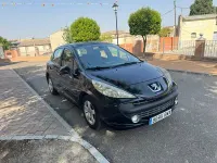 Usado Peugeot 207 95 CV (69 kW) 2009 Negro Berlina