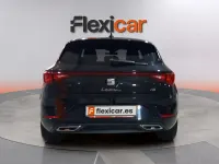 Usado Seat Leon FR 116 CV (85 kW) 2025 Negro Berlina