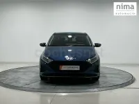 Usado Hyundai i20 100 CV (73 kW) 2024 Azul Utilitario