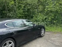 Usado Porsche Panamera S 400 CV (294 kW) 2011 Negro Utilitario