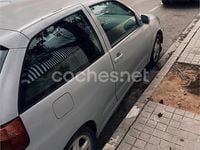 Usado Seat Ibiza Sport 90 CV (66 kW) 2001 Gris / plata Utilitario