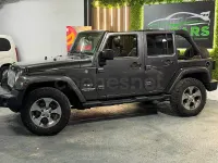 Usado Jeep Wrangler Unlimited Sahara 200 CV (147 kW) 2017 Gris / plata SUV
