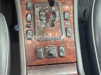 Usado Mercedes E320 Elegance 220 CV (161 kW) 2001 Granate Berlina