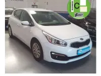 Usado Kia Ceed 90 CV (66 kW) 2016 Blanco Utilitario