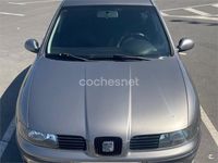 Usado Seat Leon Stella 110 CV (80 kW) 2004 Gris / plata Utilitario