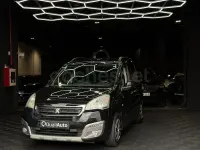 Usado Peugeot Partner Tepee Style 100 CV (73 kW) 2015 Negro Monovolumen