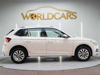 Usado Skoda Kamiq Ambition 110 CV (80 kW) 2021 Blanco SUV
