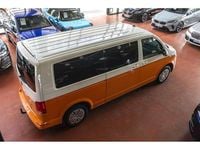 Usado VW Caravelle 150 CV (110 kW) 2020 Naranja Monovolumen