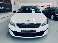 Käytetty Peugeot 308 Access 92 HP (67 kW) 2014 Valkoinen Sedan