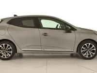 Usado Renault Clio V Techno 101 CV (74 kW) 2025 Gris Berlina