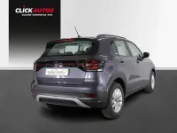 Usado VW T-Cross Advance 110 CV (80 kW) 2023 Gris / plata SUV