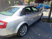 Usado Audi A4 130 CV (95 kW) 2001 Gris / plata Berlina