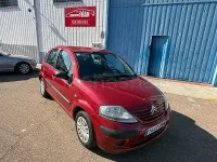 Usado Citroën C3 61 CV (44 kW) 2005 Granate Berlina