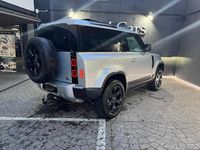 Usado Land Rover Defender SE 200 CV (147 kW) 2022 Gris plata Utilitario