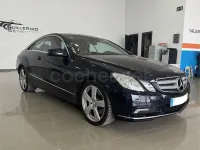 Usado Mercedes E500 Avantgarde 388 CV (285 kW) 2010 Azul Coupe