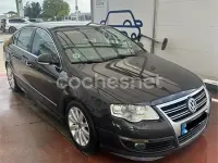 Usado VW Passat R-line 140 CV (102 kW) 2010 Negro Berlina