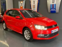 Usado VW Polo Advance 75 CV (55 kW) 2016 Rojo Berlina
