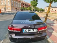 Usado Hyundai Sonata Style 140 CV (102 kW) 2006 Granate Berlina