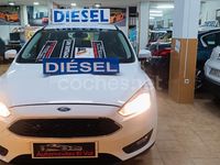 Usado Ford Focus Trend 95 CV (69 kW) 2015 Blanco Berlina