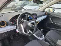 Usado Seat Arona Style 115 CV (84 kW) 2023 Blanco SUV