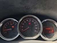 Usado Dacia Lodgy Comfort 95 CV (69 kW) 2021 Blanco Monovolumen