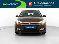 Usado Hyundai i20 84 CV (61 kW) 2016 Marrón Utilitario