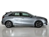 Usado Kia Ceed 100 CV (73 kW) 2025 Gris / plata Utilitario