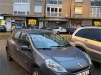 Usado Renault Clio GrandTour 100 CV (73 kW) 2009 Gris / plata Familiar