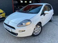 Usado Fiat Punto Pop 75 CV (55 kW) 2014 Blanco Utilitario