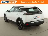 Usado Peugeot e-2008 Allure 100 kW (136 CV) 2020 Blanco SUV