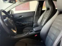 Usado Mercedes CLA220 177 CV (130 kW) 2017 Blanco Berlina