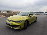 Usado VW Golf VIII 115 CV (84 kW) 2022 Amarillo Berlina