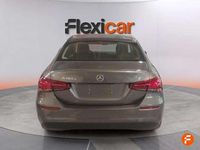 Usado Mercedes A180 109 CV (80 kW) 2020 Gris Utilitario