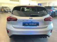 Usado Ford Focus ST-Line X 125 CV (91 kW) 2023 Plateado Utilitario