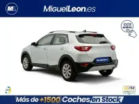 Usado Kia Stonic 79 CV (58 kW) 2025 Gris SUV