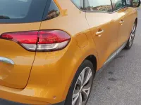 Usado Renault Scénic III Edition One 110 CV (80 kW) 2017 Naranja Monovolumen