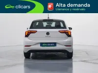 Usado VW Polo Life 95 CV (69 kW) 2023 Blanco Utilitario
