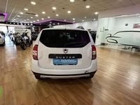 Usado Dacia Duster Lauréate 90 CV (66 kW) 2016 Blanco SUV