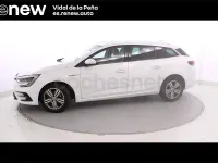 Usado Renault Mégane GrandTour Zen 140 CV (102 kW) 2022 Blanco Familiar